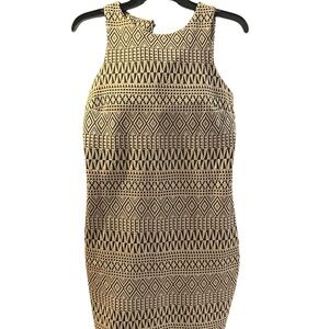 Emerald Sundae size Medium Geometric Patterned Tan Dress